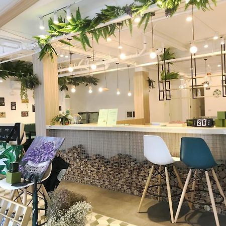 Folk Poshtel Asok Vandrerhjem Bangkok Eksteriør bilde