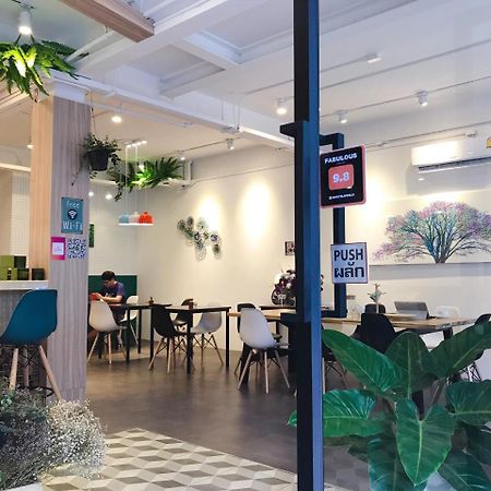 Folk Poshtel Asok Vandrerhjem Bangkok Eksteriør bilde