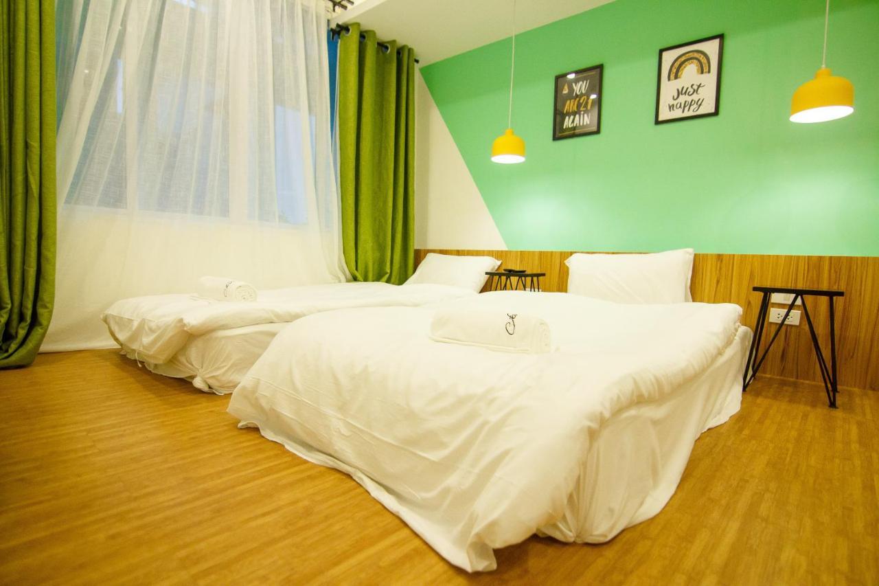 Folk Poshtel Asok Vandrerhjem Bangkok Eksteriør bilde