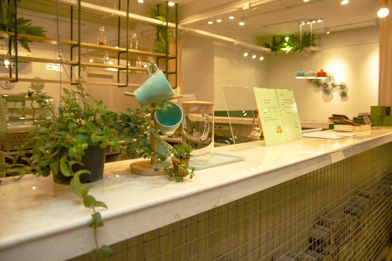 Folk Poshtel Asok Vandrerhjem Bangkok Eksteriør bilde